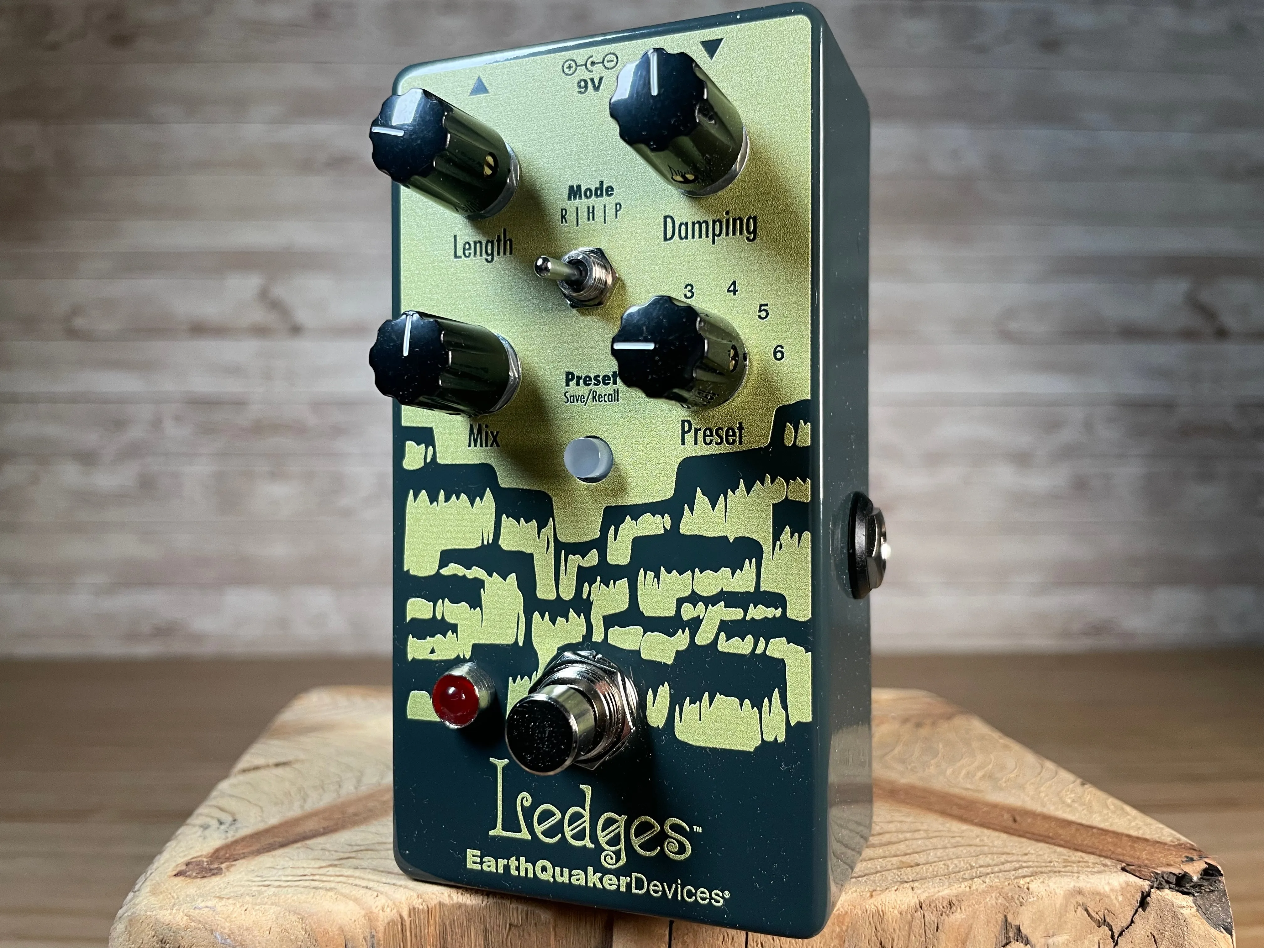 EarthQuaker Devices Ledges Tri-Dimensional Reverberation